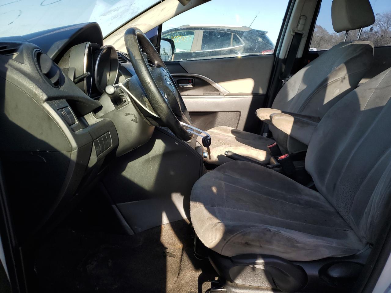 2012 Mazda 5 - Image 7