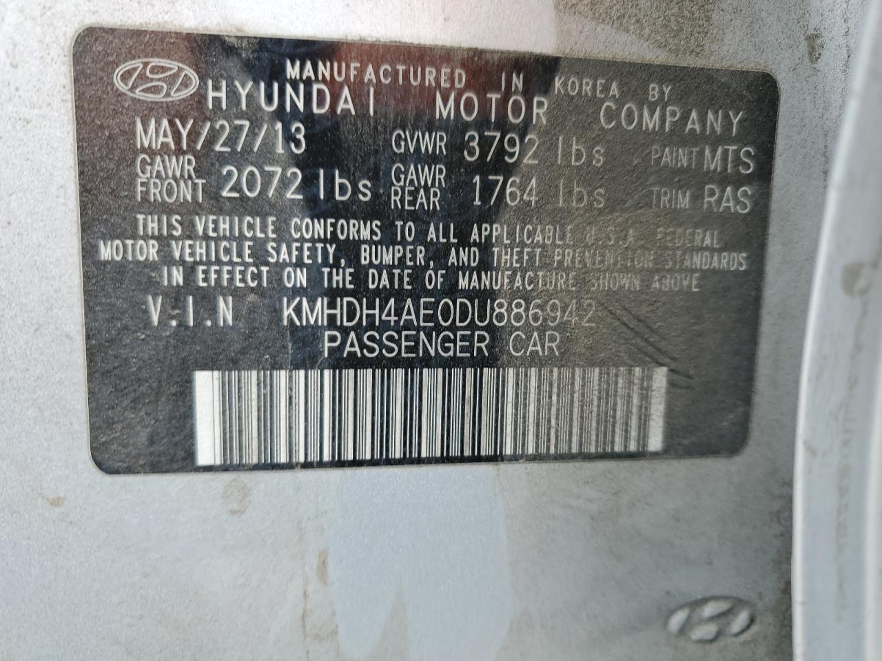 2013 Hyundai Elantra - Image 12