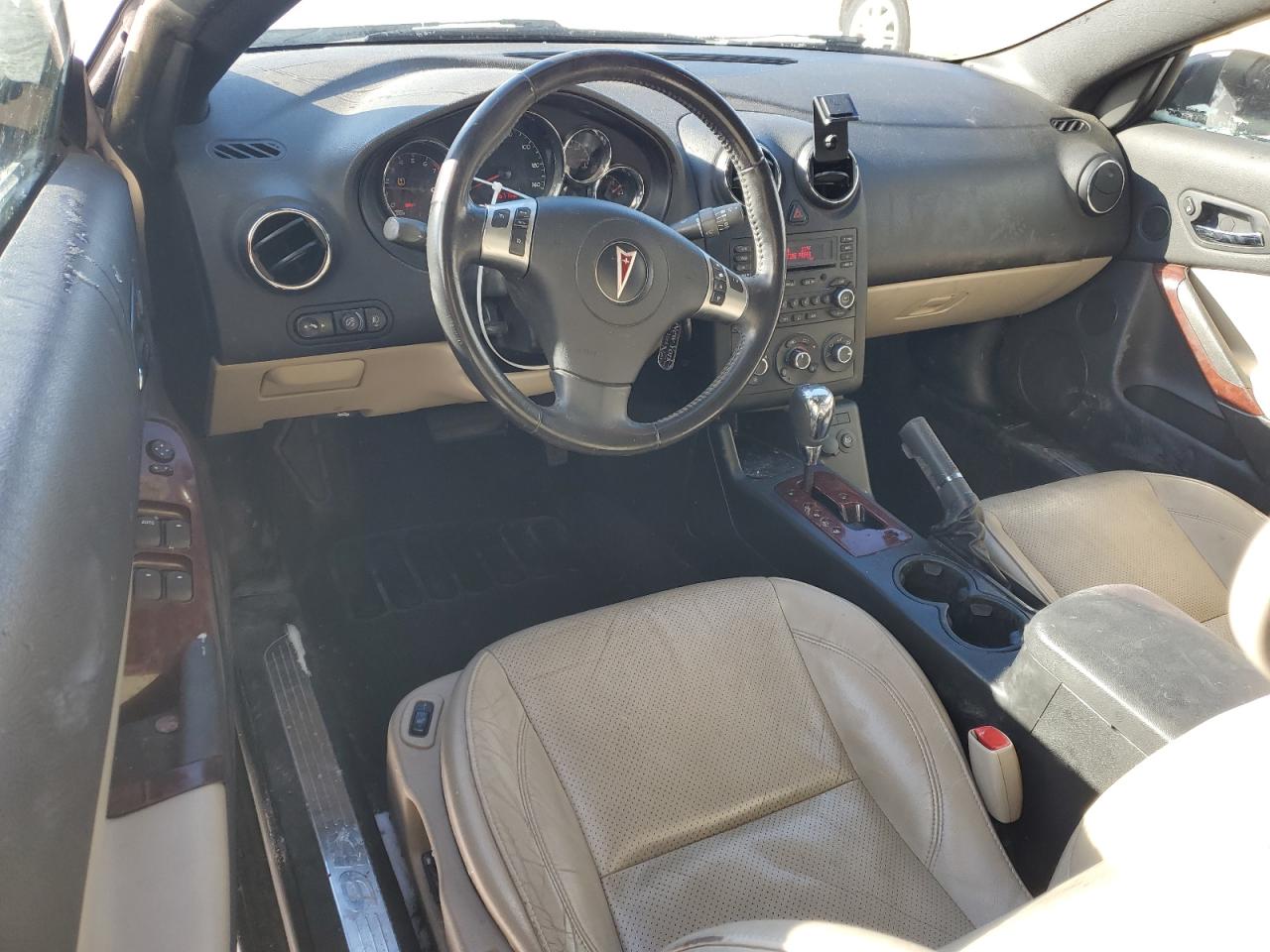 2008 Pontiac G6 - Image 8