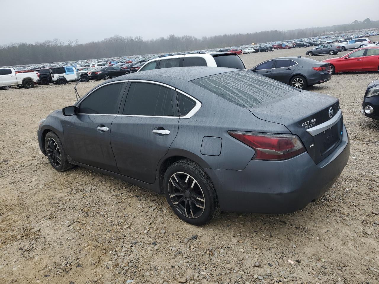 2013 Nissan Altima - Image 2