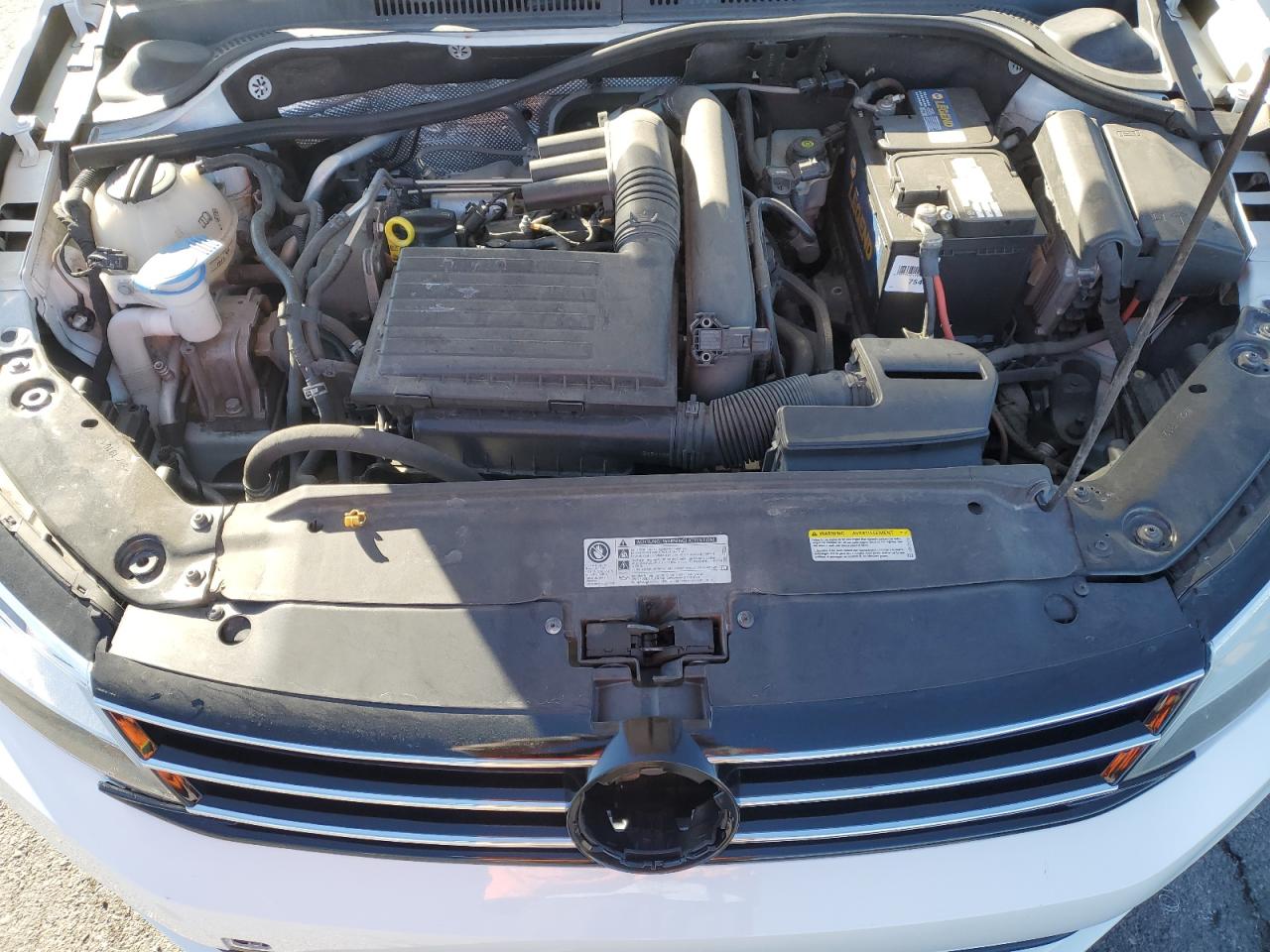 2016 Volkswagen Jetta - Image 11