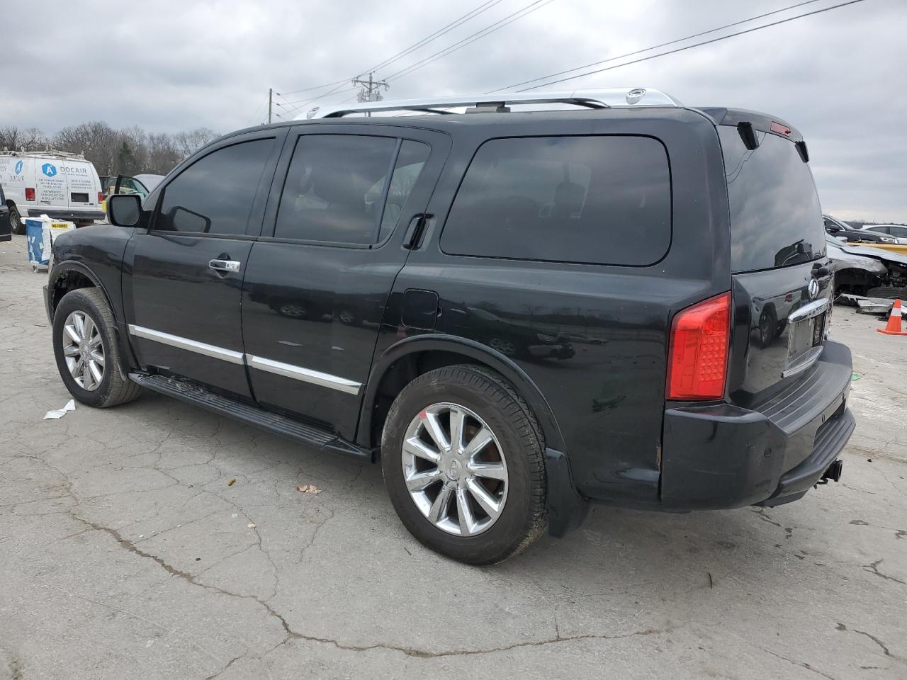 2010 Infiniti QX56 - Image 2