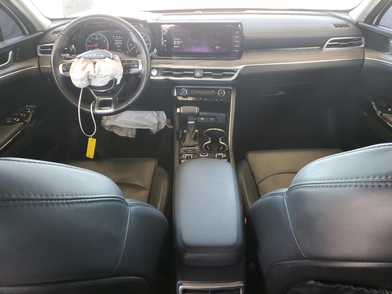 2022 Kia K5 - Image 8