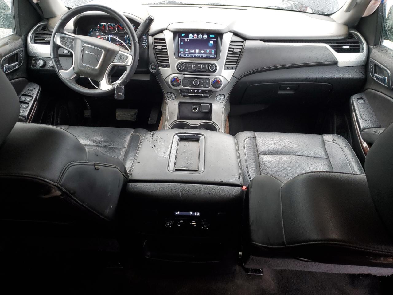 2018 GMC Yukon - Image 8