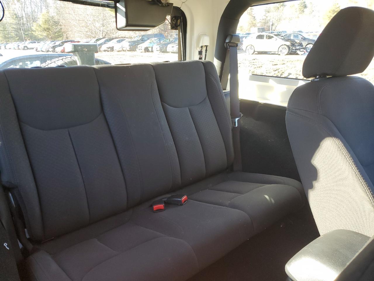 2015 Jeep Wrangler - Image 10