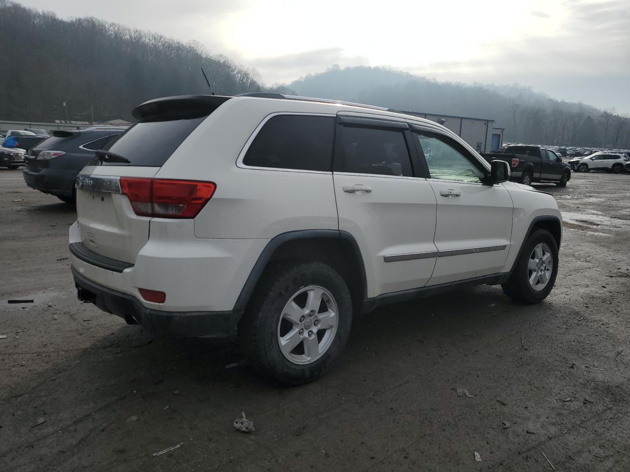 2012 Jeep Grand Cherokee - Image 3