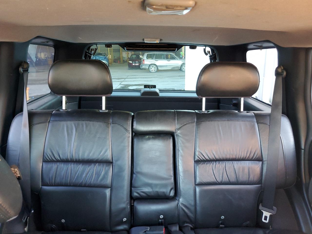 2003 Infiniti QX4 - Image 10