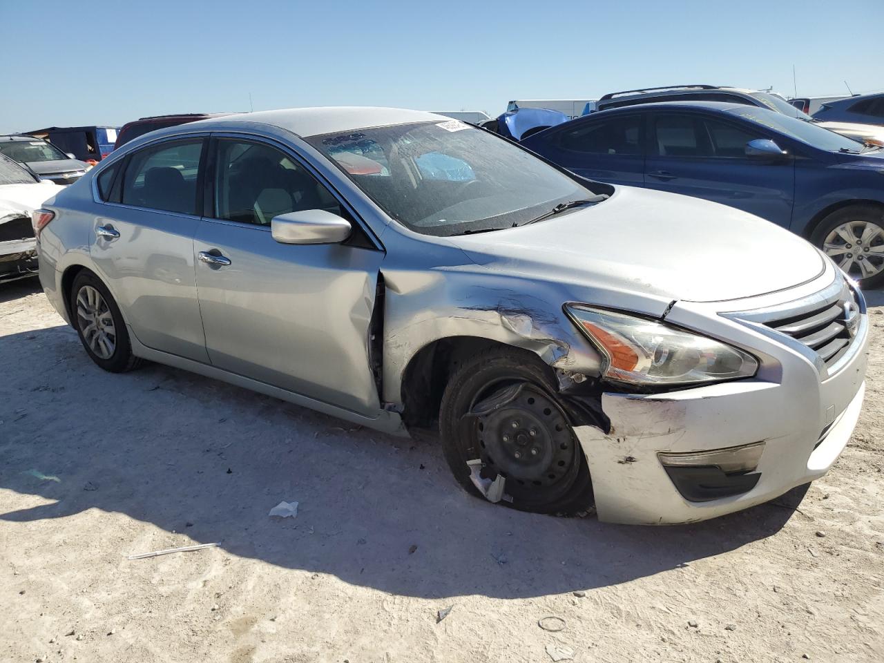 2015 Nissan Altima - Image 4