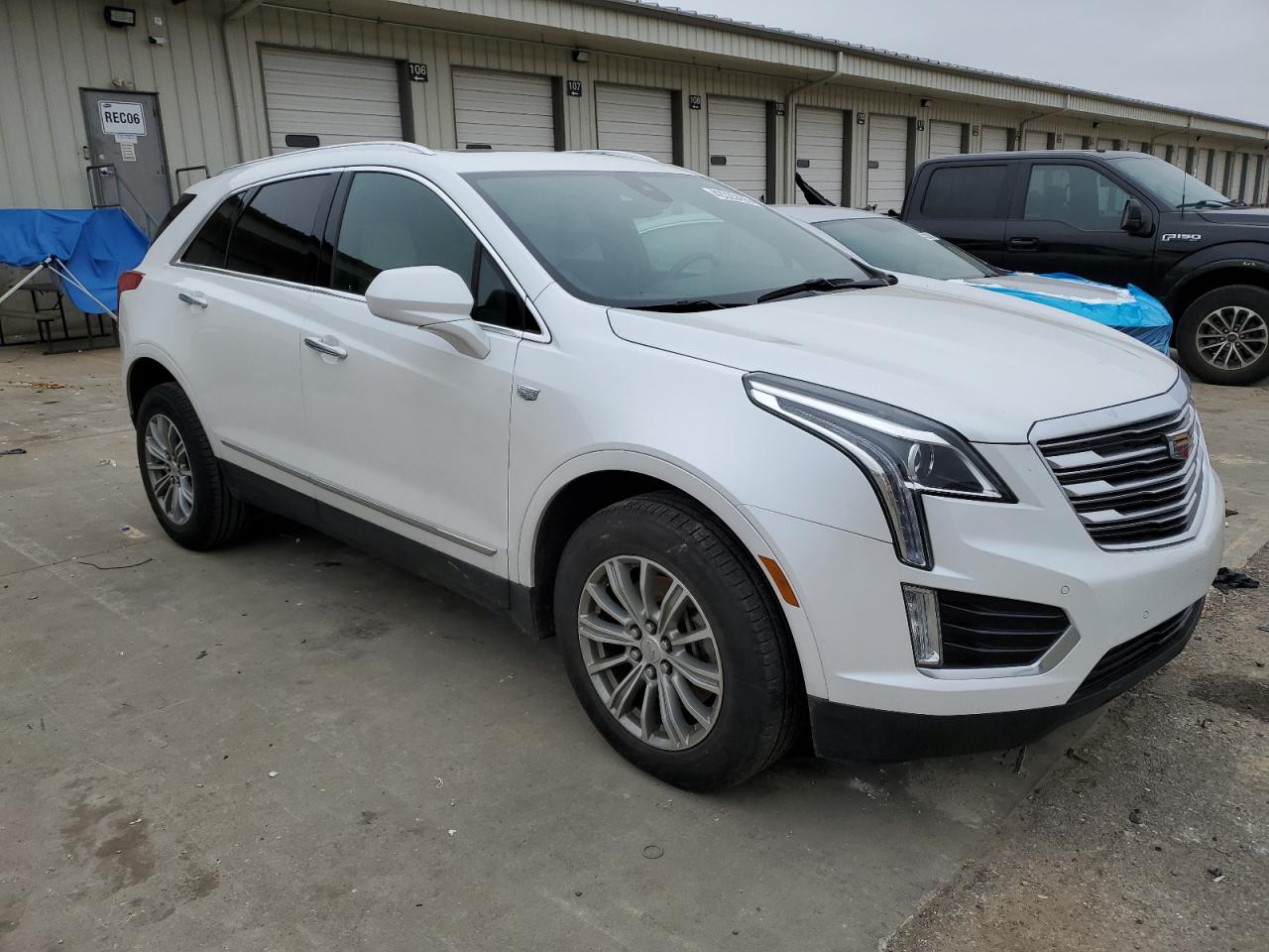 2017 Cadillac XT5 - Image 4