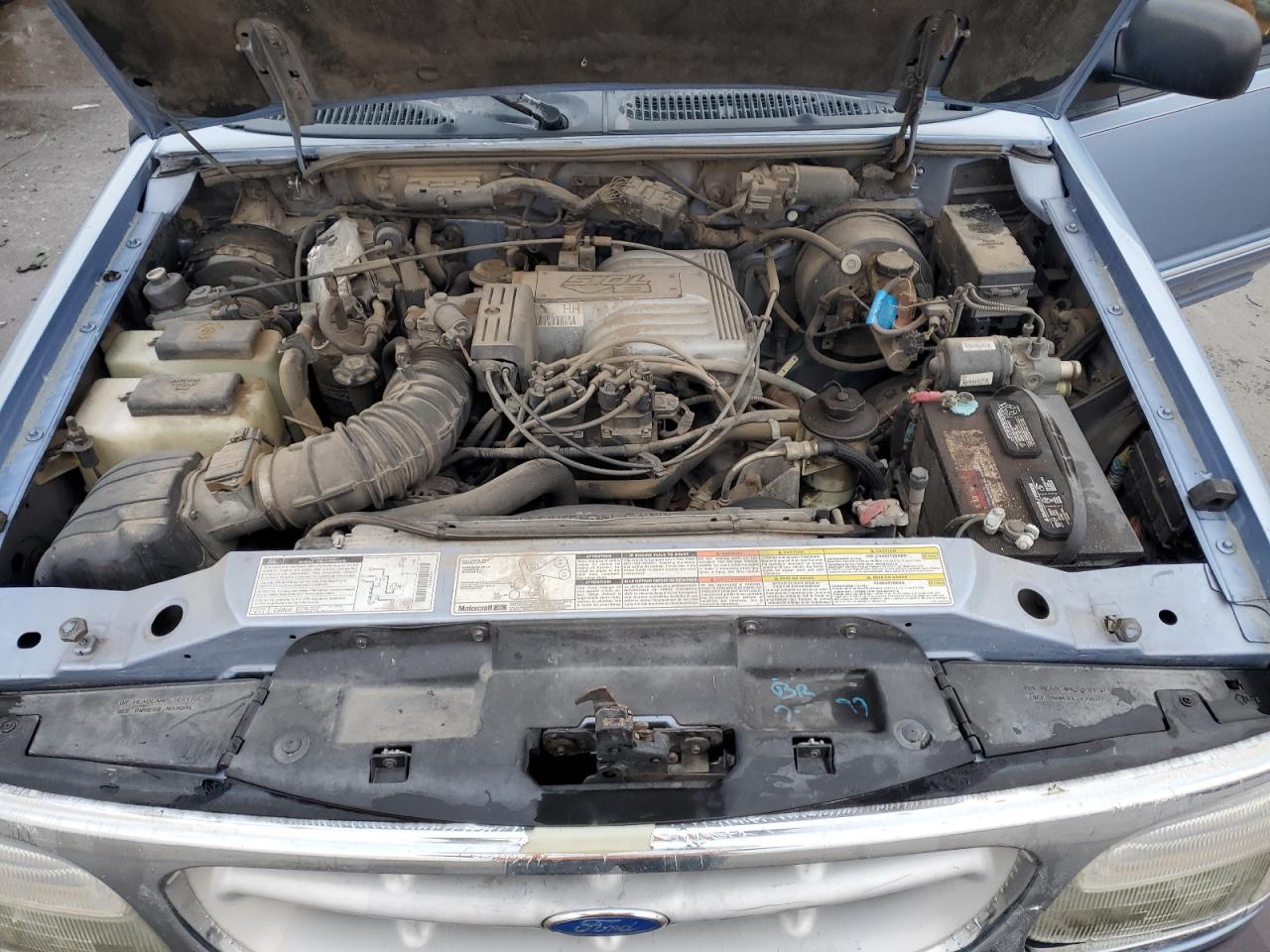 1997 Ford Explorer - Image 12