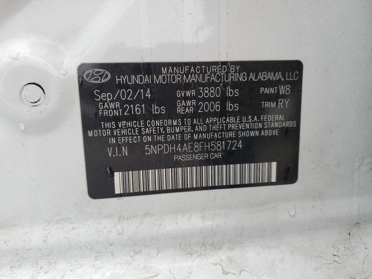 2015 Hyundai Elantra - Image 13