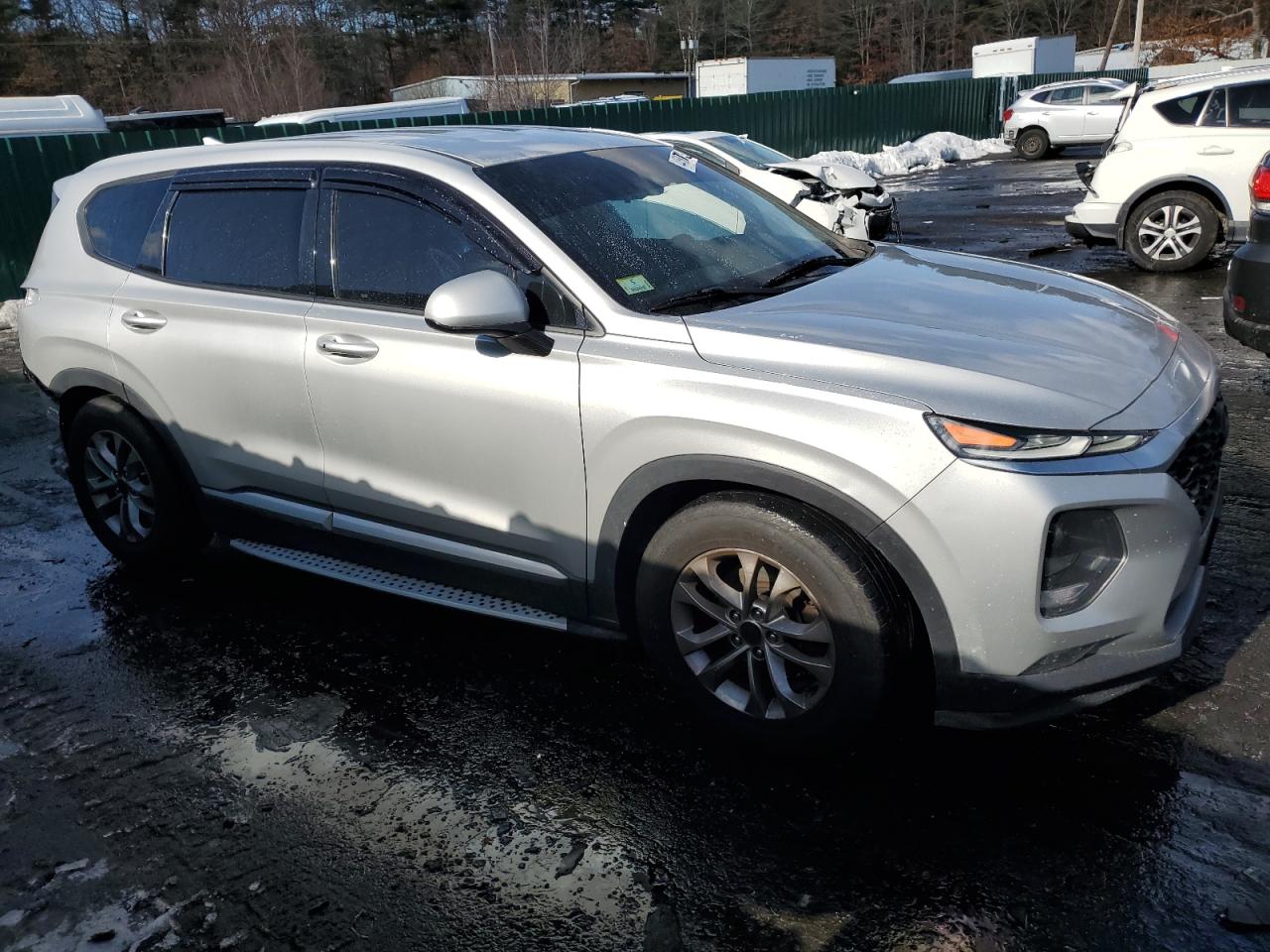2019 Hyundai Santa Fe - Image 4