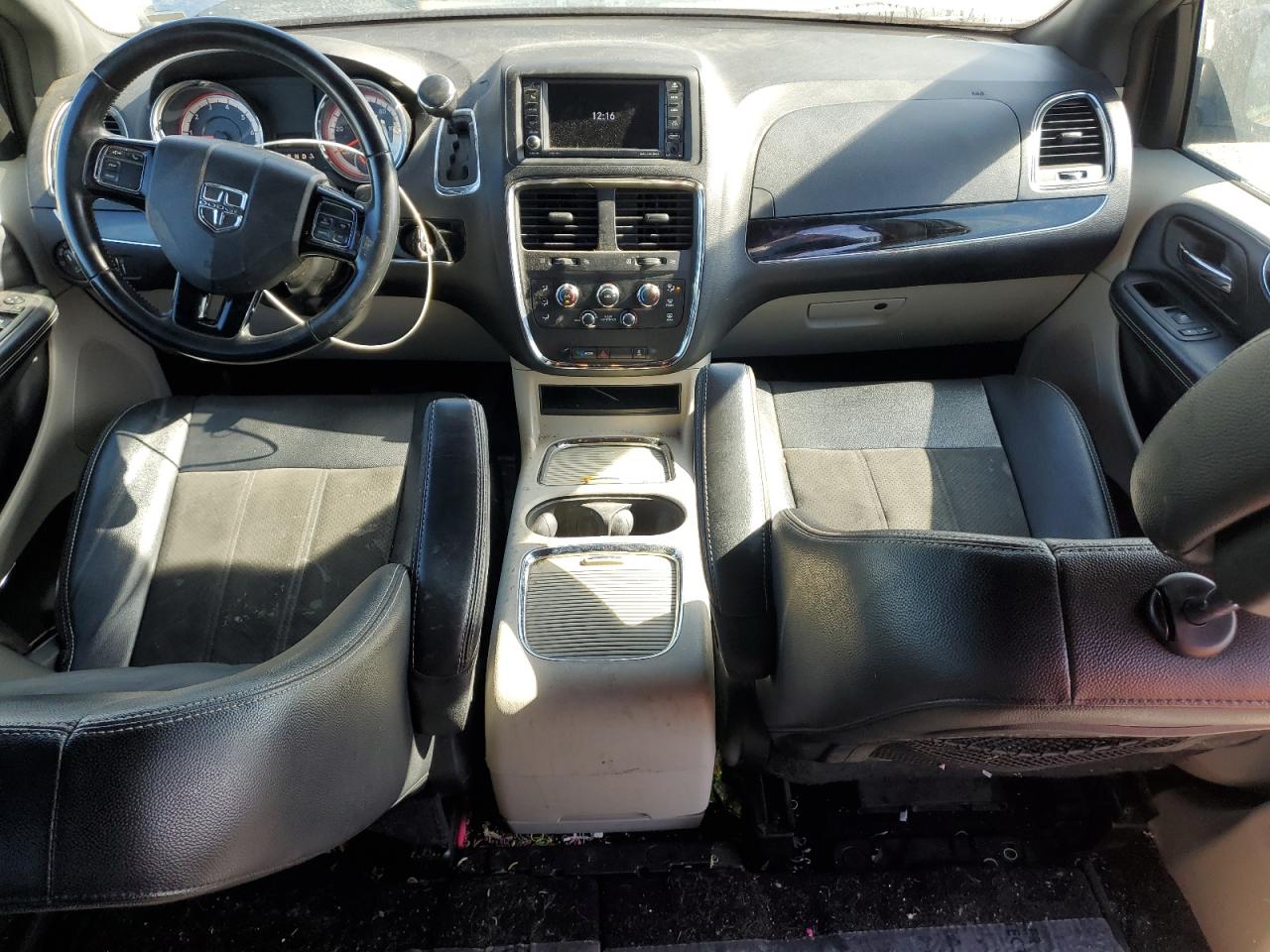 2019 Dodge Caravan - Image 8