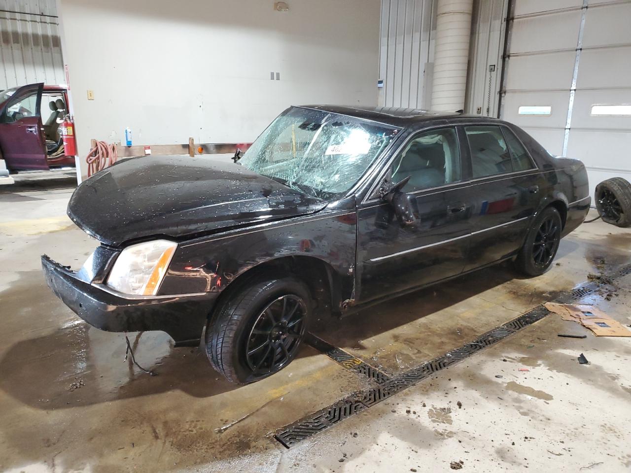 2009 Cadillac DTS - Image 1