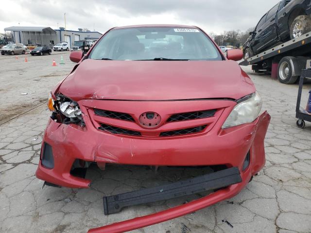  TOYOTA COROLLA 2013 Czerwony
