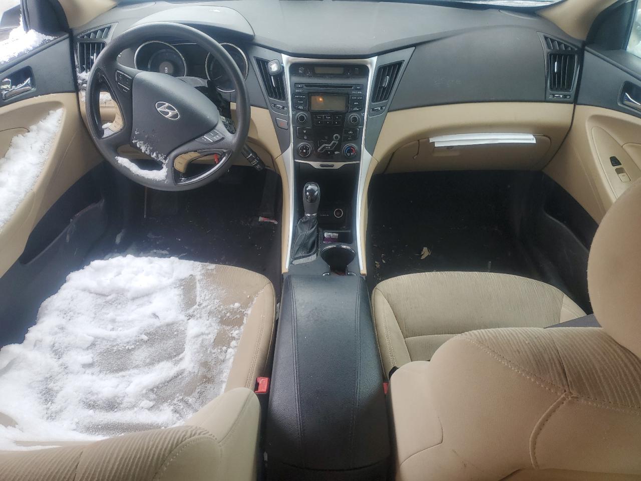 2013 Hyundai Sonata - Image 8