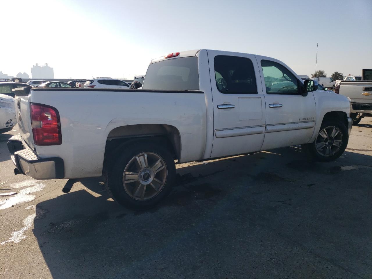 2013 Chevrolet Silverado - Image 3