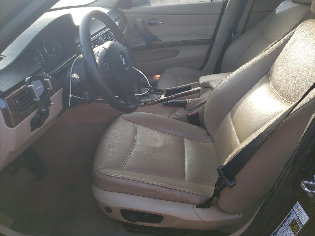 wbava37558nl56316 WBAVA37558NL56316 2008 BMW 328 I
