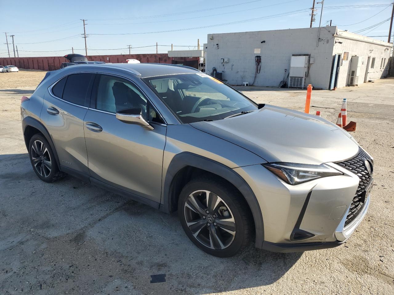 2020 Lexus UX - Image 4