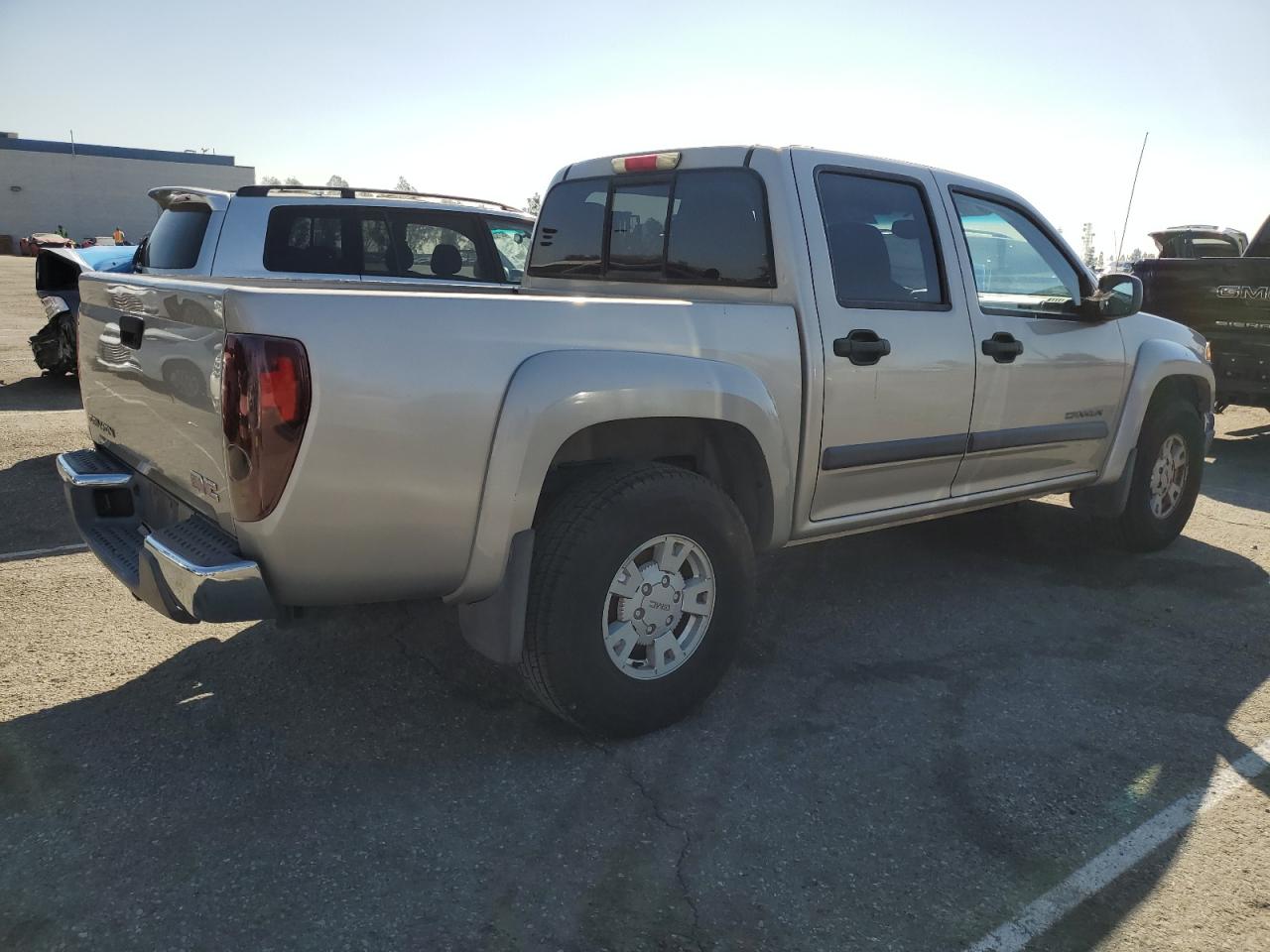 2005 GMC Canyon - Image 3
