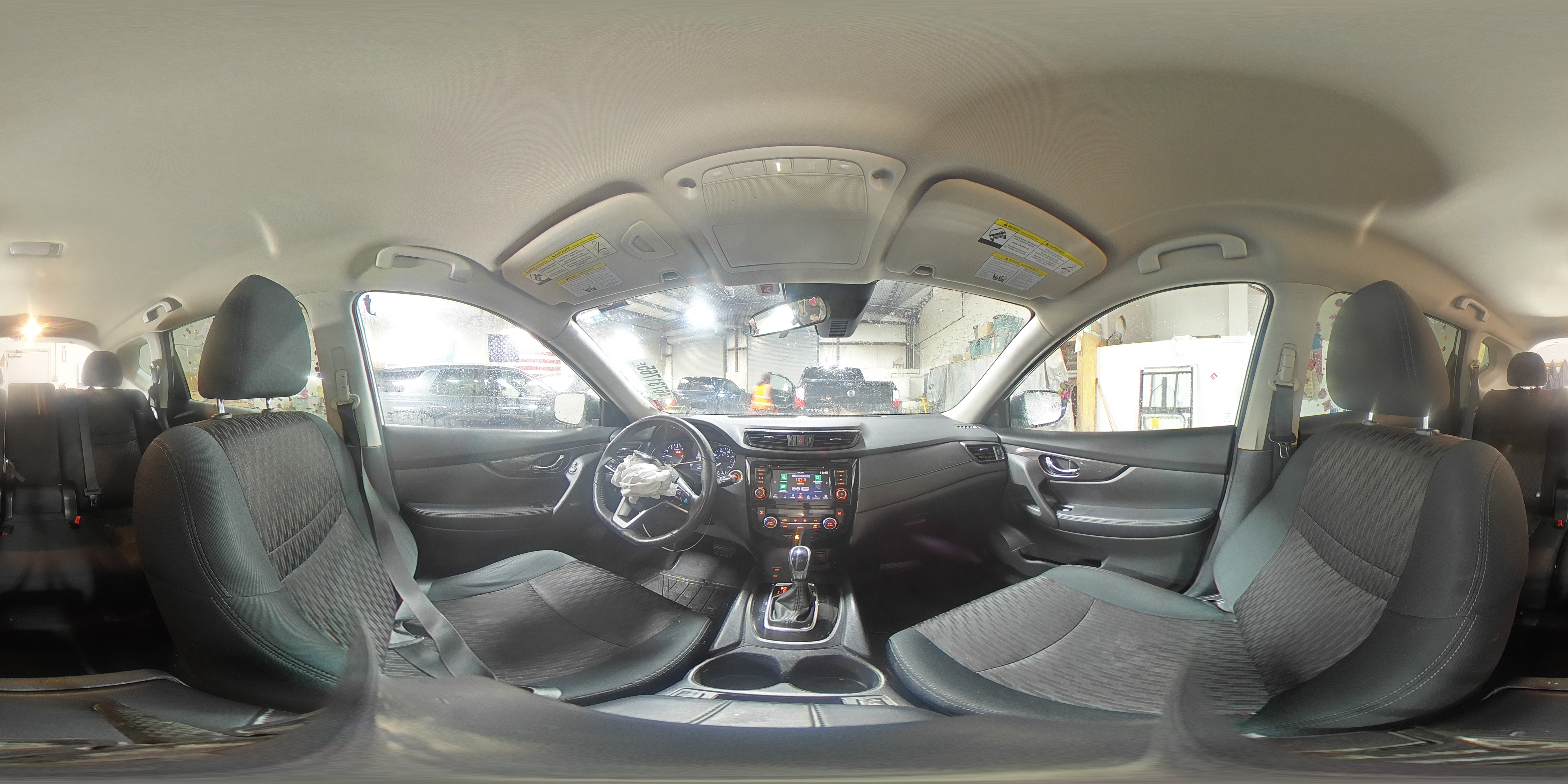 2019 Nissan Rogue - Image 14