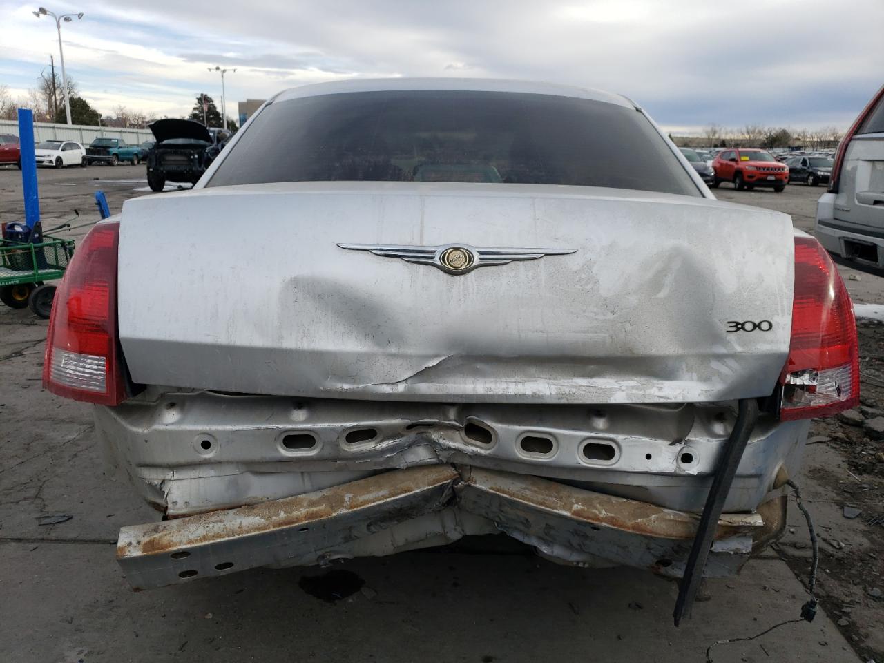 2006 Chrysler 300 - Image 6