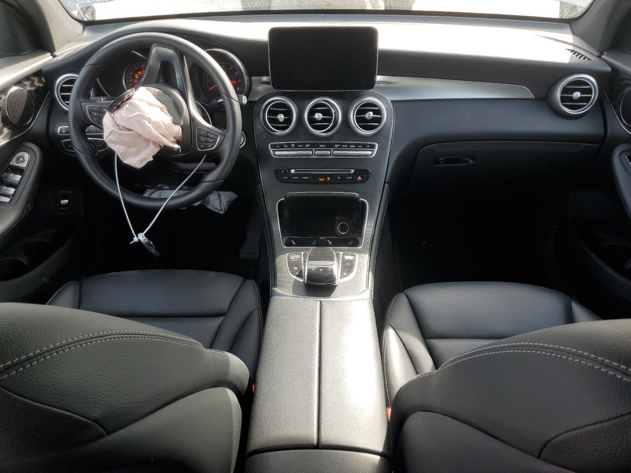 2018 Mercedes-Benz GLC - Image 8