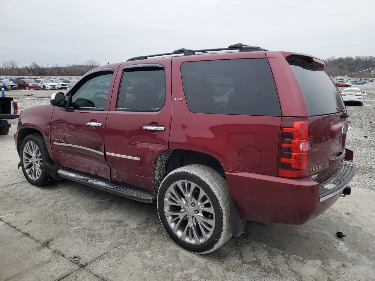 2011 Chevrolet Tahoe - Image 2