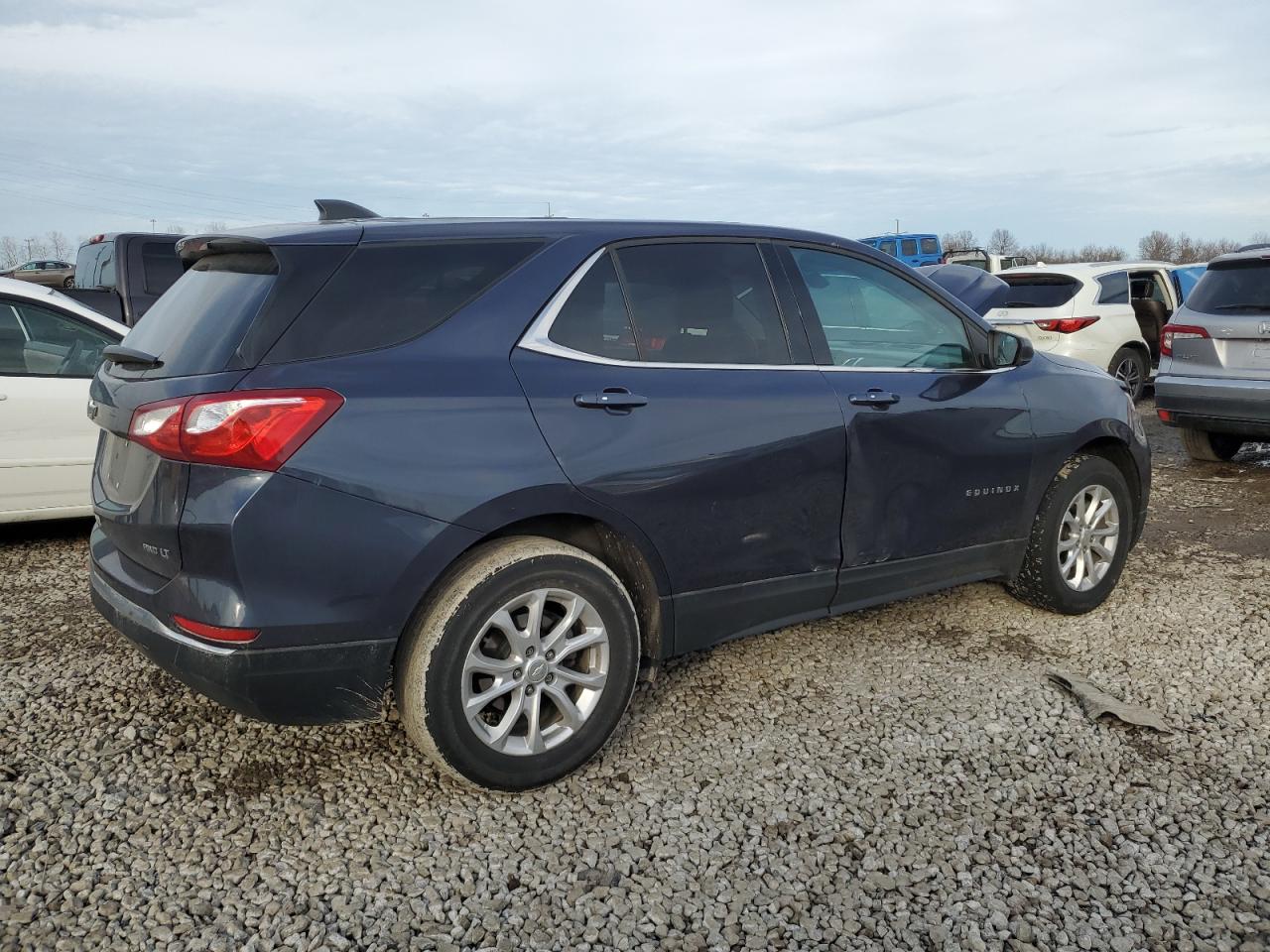 2019 Chevrolet Equinox - Image 3