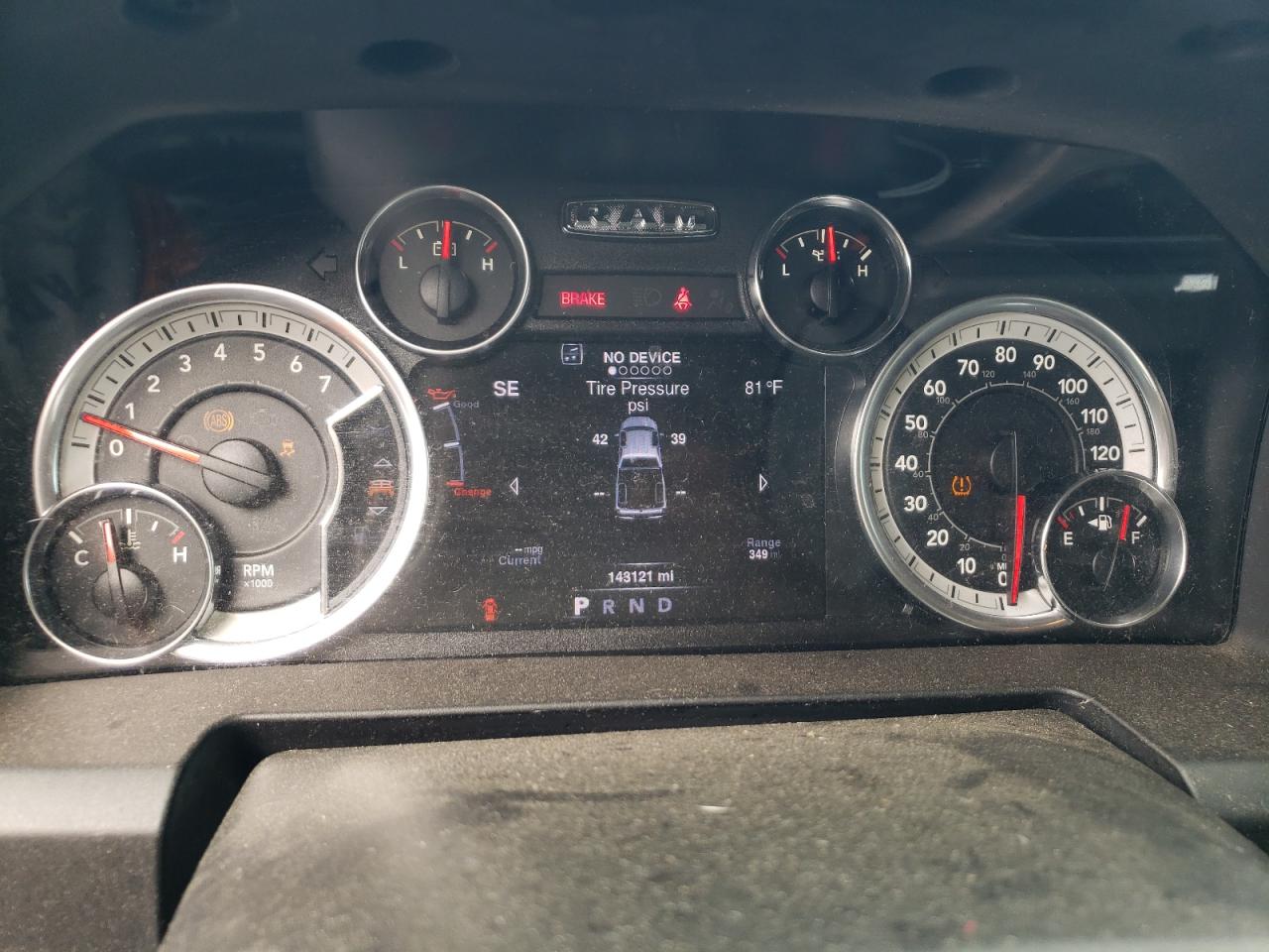 2016 RAM 1500 - Image 9