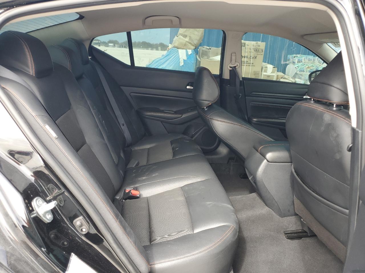 2022 Nissan Altima - Image 10