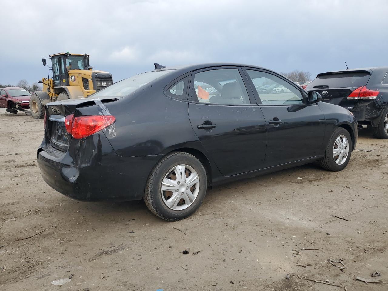 2010 Hyundai Elantra - Image 3