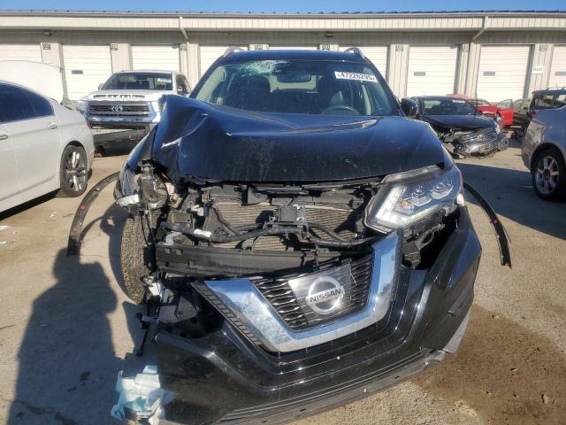  NISSAN ROGUE 2017 Czarny