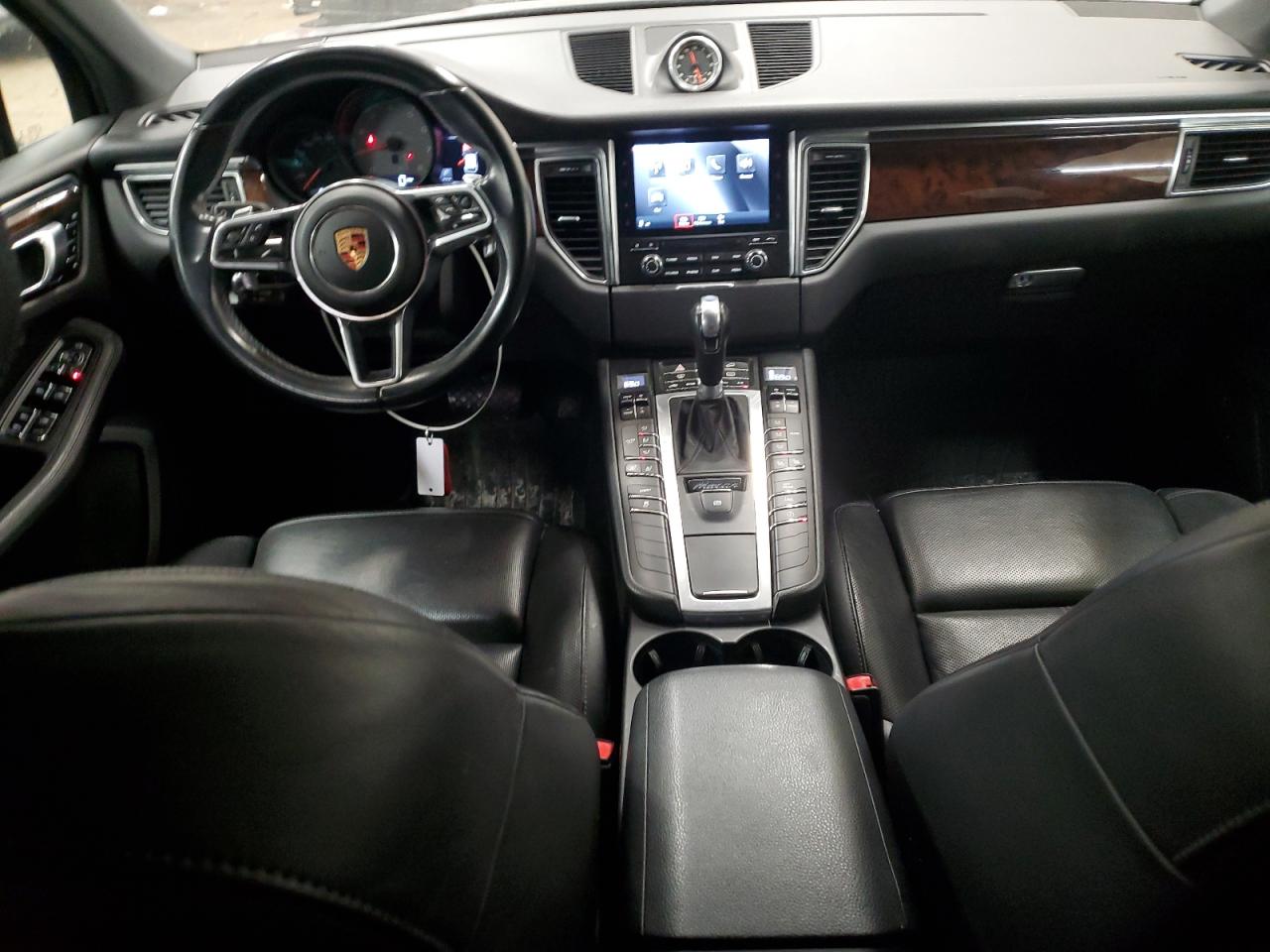 2017 Porsche Macan - Image 8