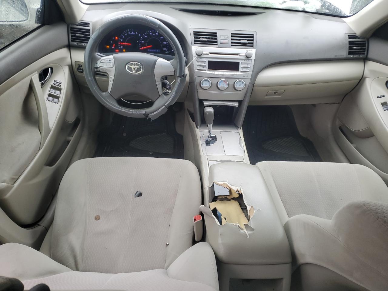 2011 Toyota Camry - Image 8