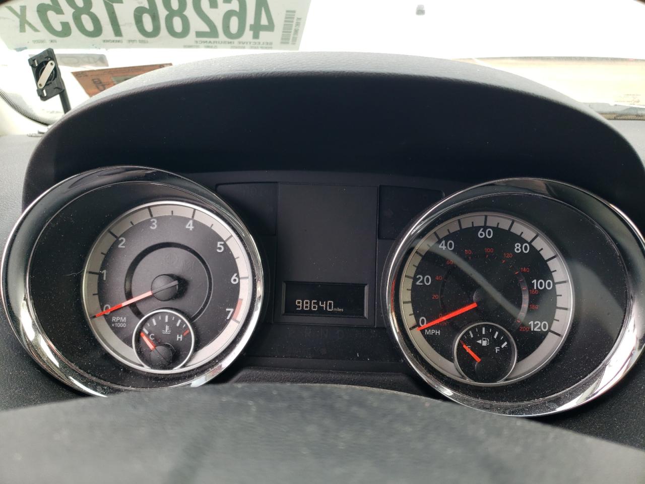 2019 Dodge Caravan - Image 9