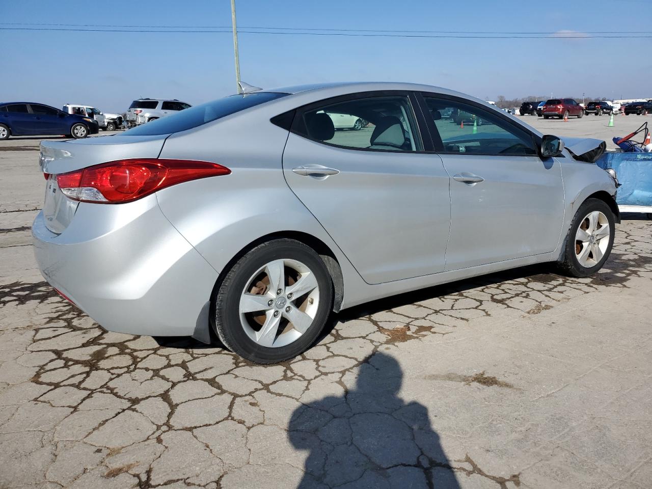 2013 Hyundai Elantra - Image 3
