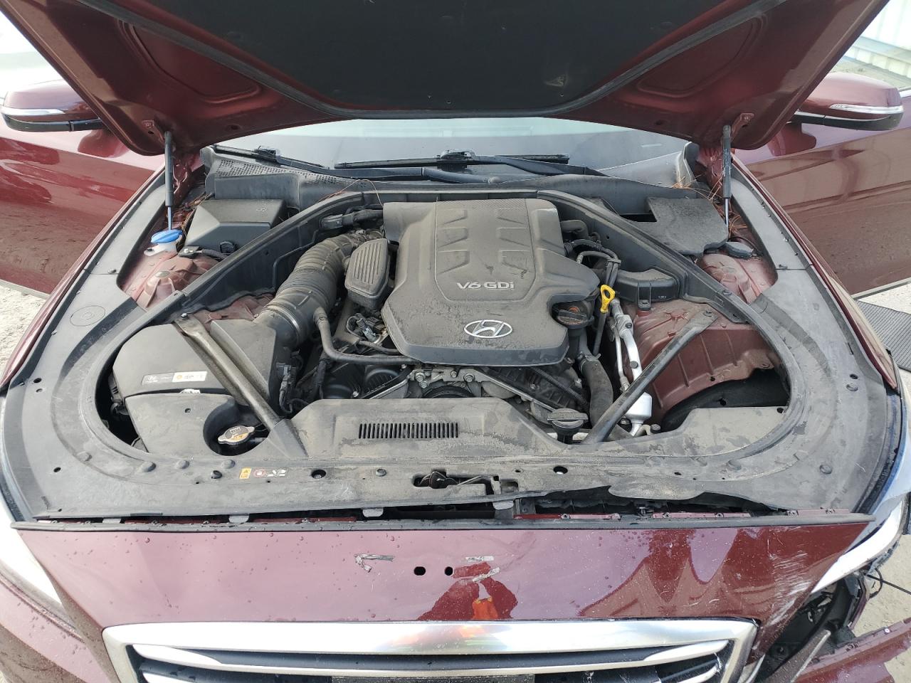 2016 Hyundai Genesis - Image 11