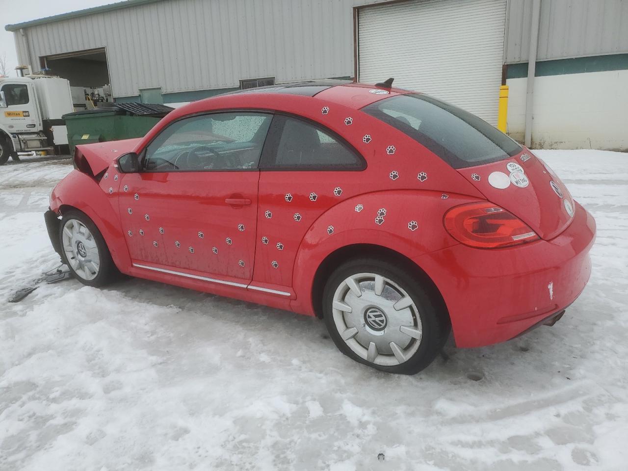 2012 Volkswagen Beetle - Image 2