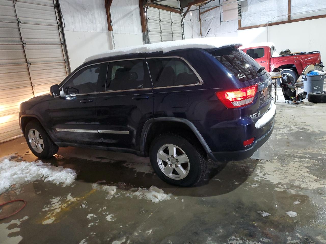 2012 Jeep Grand Cherokee - Image 2