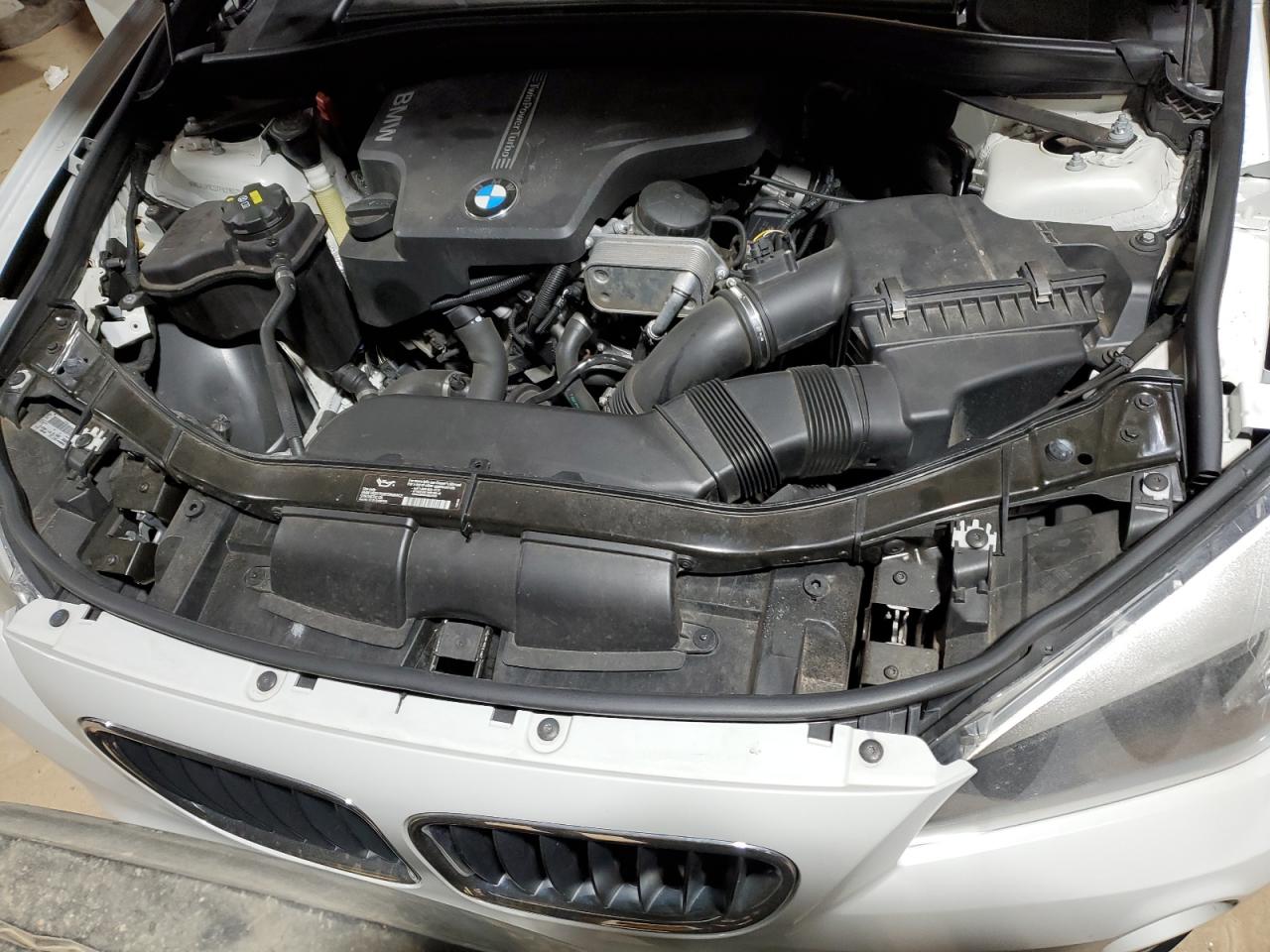 2015 BMW X1 - Image 12