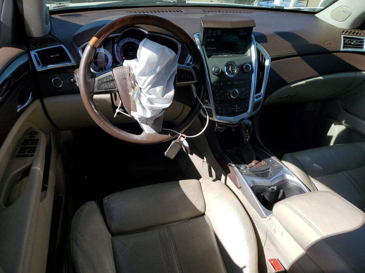 2010 Cadillac SRX - Image 8