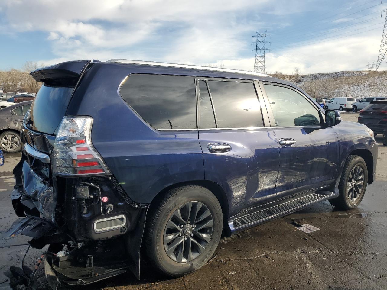 2021 Lexus GX - Image 3