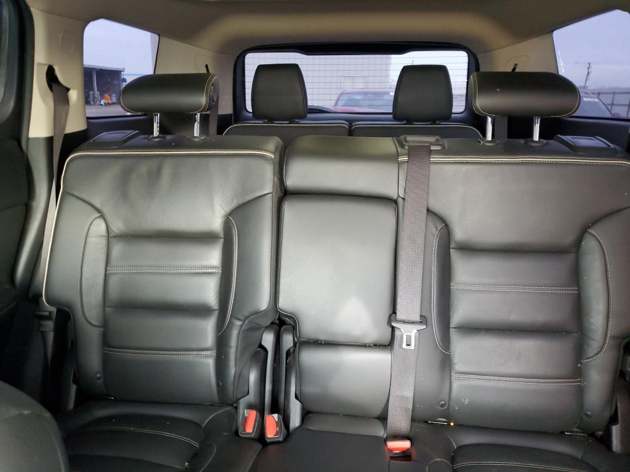 2017 GMC Acadia - Image 10
