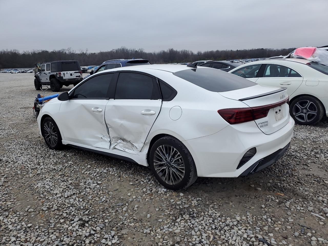 2024 Kia Forte - Image 2
