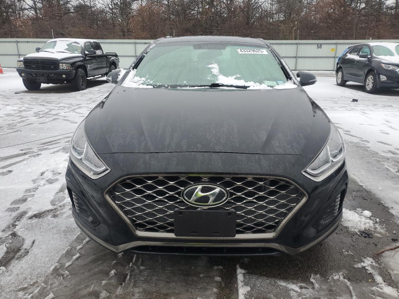 2019 Hyundai Sonata - Image 5