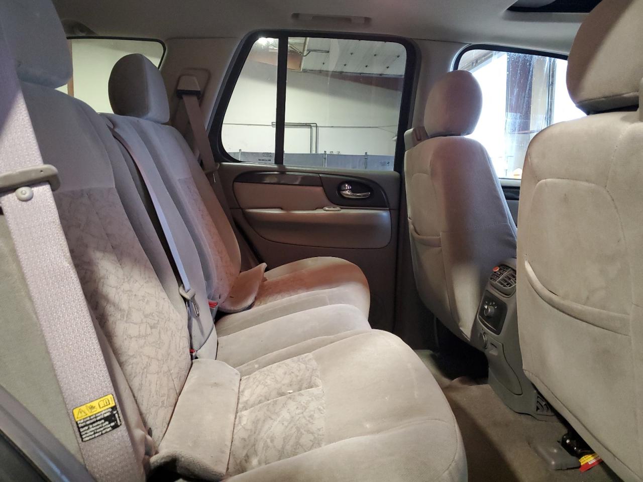 2005 GMC Envoy - Image 11