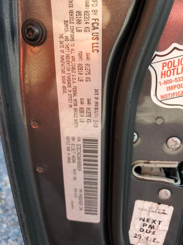 2019 Chrysler 300 - Image 14