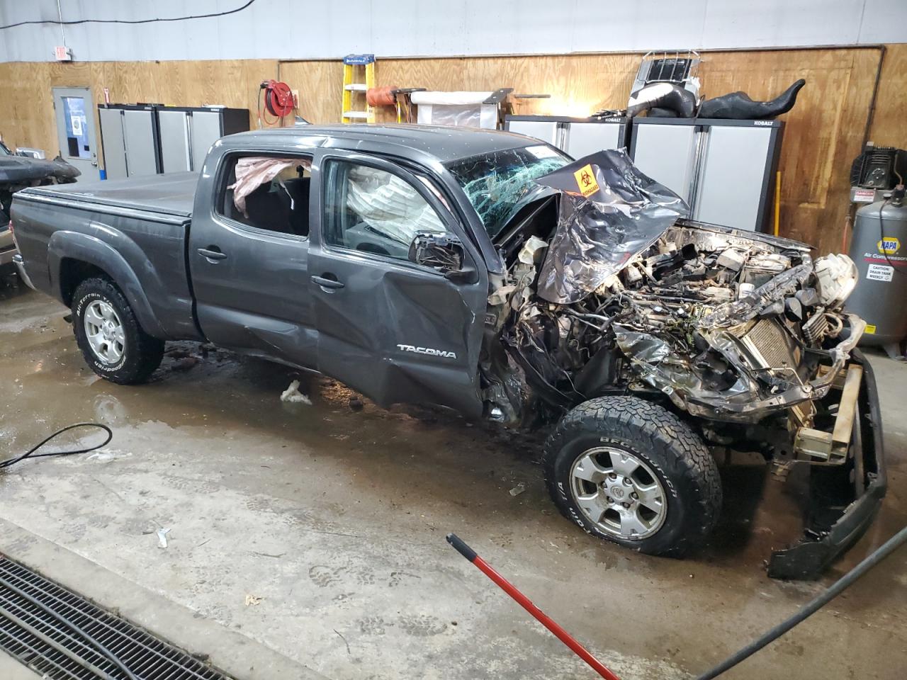 2012 Toyota Tacoma - Image 4