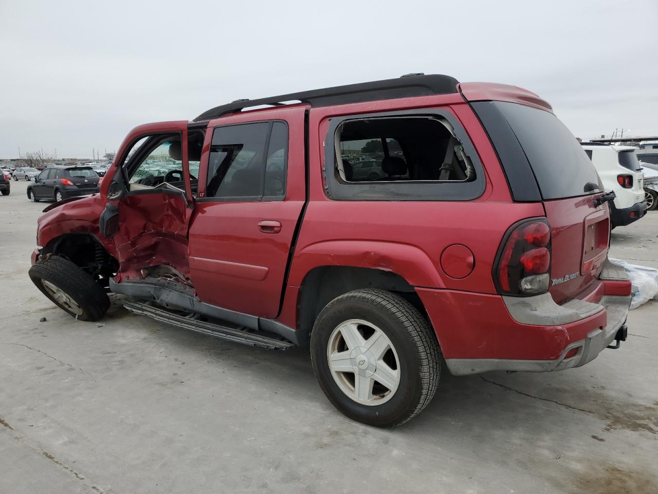 2003 Chevrolet TrailBlazer - Image 2